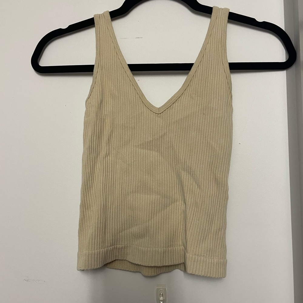 Size M cropped tank top